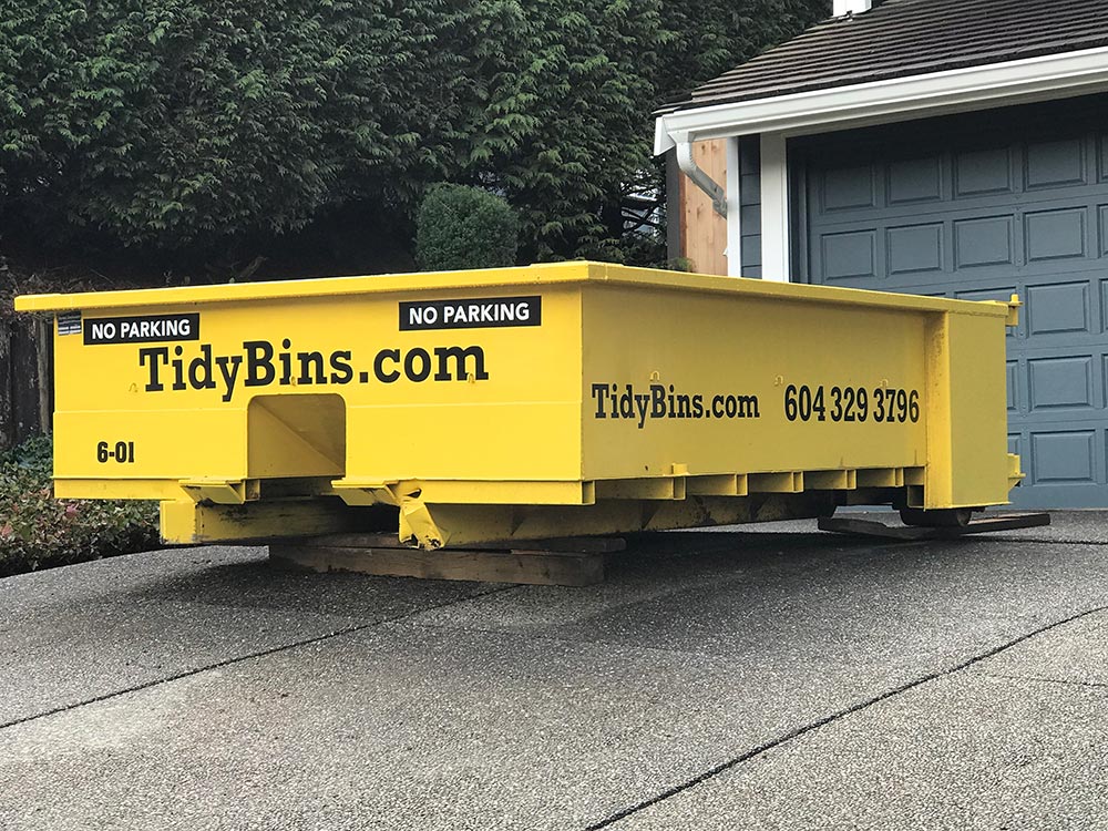 6 yard bin (10L x 8W x 2H)