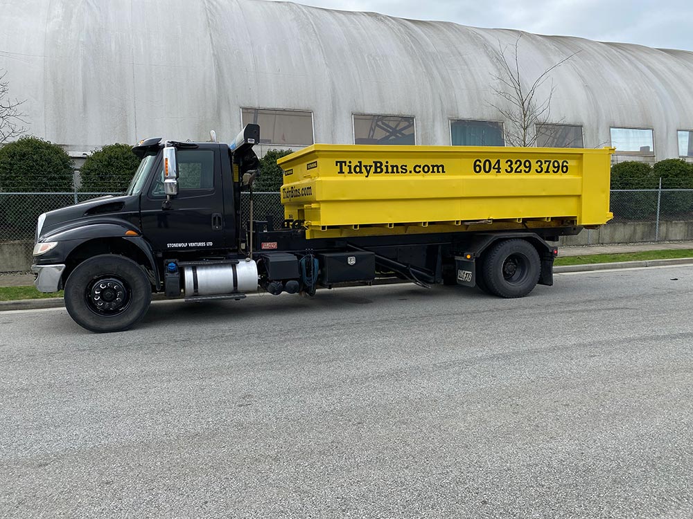 20 yard bin (18L x 8W x 4H)